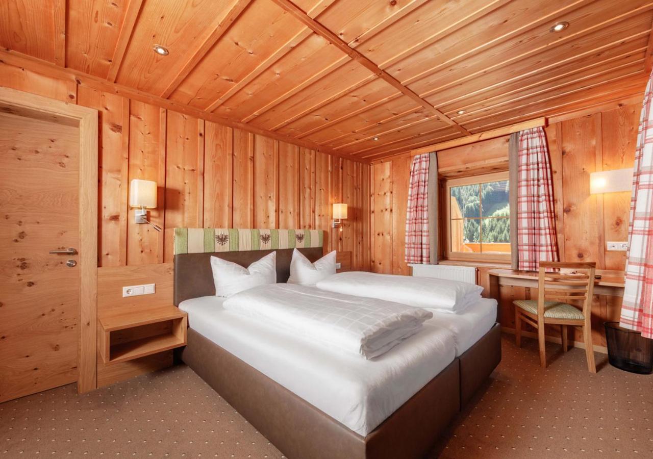 Landgasthof Adler Hinterhornbach Екстериор снимка